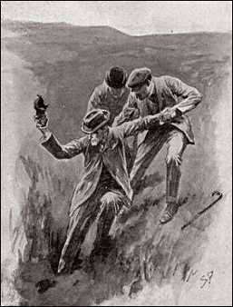Trois hommes, dont un tient une arme, tentent de sauver un autre homme qui chute dans un trou.